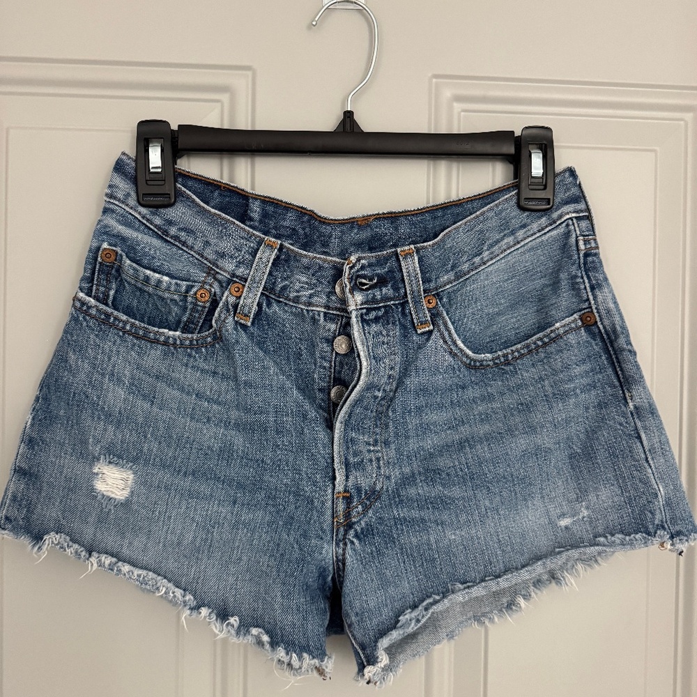 Levi's 501 Shorts Size W26